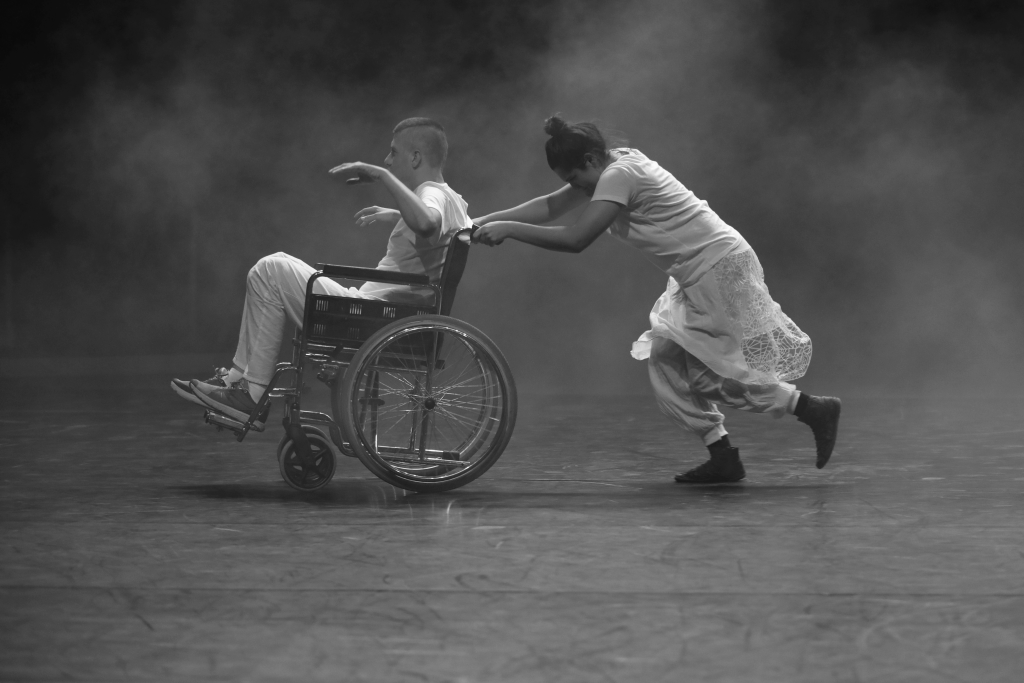 Foto CREACIÓ VERTEBRA DANSA_1 BiN